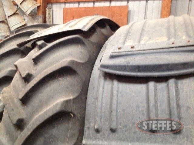 (4) Fenders off of John Deere 4920 Sprayer, _0.jpg